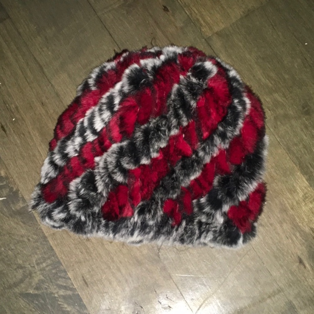 BLACK GRAY RED REX RABBIT BEANNIE